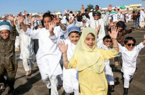 اُنتیس تیس دن کا رمضان اور ایک دن کی عید